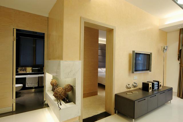 后现代主义设计  强调与空间的联系  使用非传统的色彩