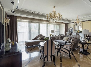 荆州115平奢华新古典3居   粗犷与柔美 